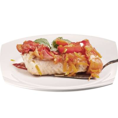 Судак под лечо из овощей